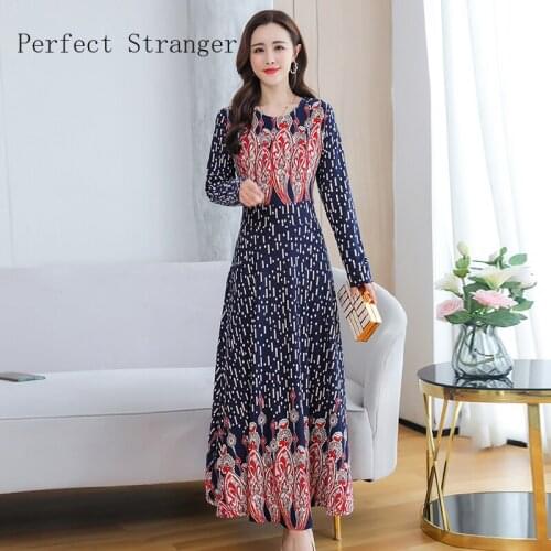 2021 Autumn Winter New Arrival Elegant Hot Sale Round Collar Flower Printed Long Sleeve Women Knitting Cotton Long Dress