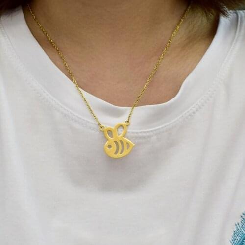 European And American Titanium Steel Bee Pendant Necklace Gift For Friends