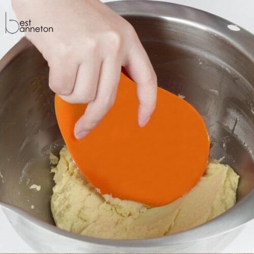 Best banneton Pastry Dough Cutter Scraper with Measurement Cake Bread Slicer Baking Pasty Tools Silicone Scraper Baking Tools