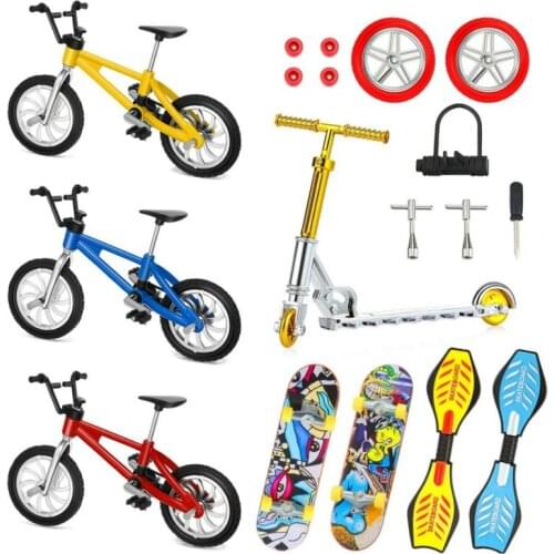 18 Pcs Mini Finger Skateboards Set Tiny Swing Toys Board Fingertip Movement Party Favors Replacement Wheels and Tools