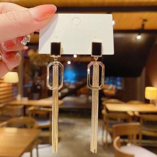 South Korea Dongdaemun fashion retro black square tassel earrings temperament net red super fairy long earrings
