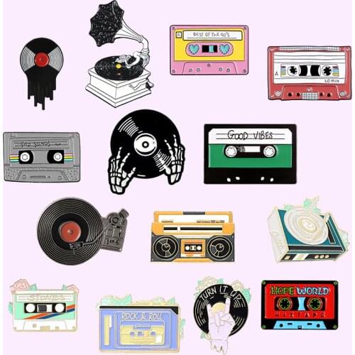Music Lovers Enamel Pins Tape Cassette DJ Vinyl Record Player Badge Brooches Lapel Pin Gothic Jewelry Gift for Friends Wholesale
