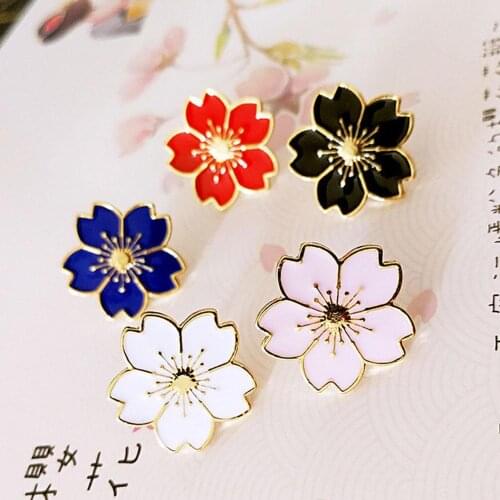 Lots of Flowers Women Brooches Enamel Pin Rainbow Sunflower Japan Cherry Blossoms Rose Peony Mimosa Badges Metal Backpack Icons