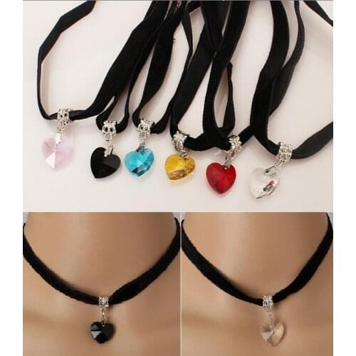Japanese Velvet Necklace Japan Harajuku Retro European And American Heart Shaped Crystal Pendant Lace Black Peach Heart Necklace