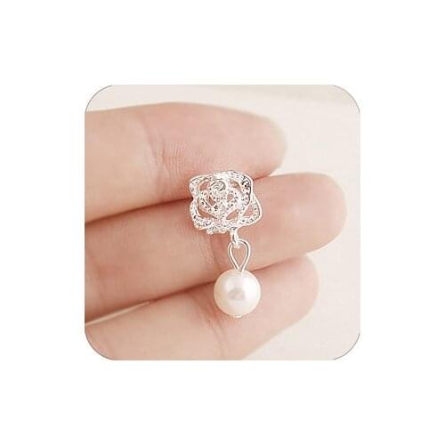 Hot Selling Star With The Same Paragraph Rose Camellia Imitation Pearl Earrings Jewelry Wholesale And Retail Exquisite Earrings