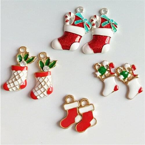 10pcs Christmas Series Stocking Charms Enamel Pendant Gifts Christmas Socks Earrings Ornaments Floating DIY Jewelry Making YZ563
