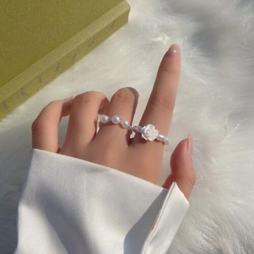 Lovely Temperament White Flower Womans Ring Set, Creative and Simple Girls Elastic Marriage Proposal Dating Jewelry Gift
