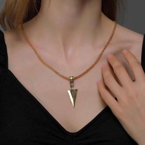 Punk Triangle Spearhead Long Pendulum Necklace for Men Retro Silver Colour Black Arrow Pendant Thick Sweater Chain New 2020