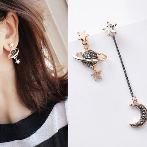 New Hyperbole Geometric Women Dangle Earrings Moon Saturn Pendant Asymmetrical Long Accessories Jewelry