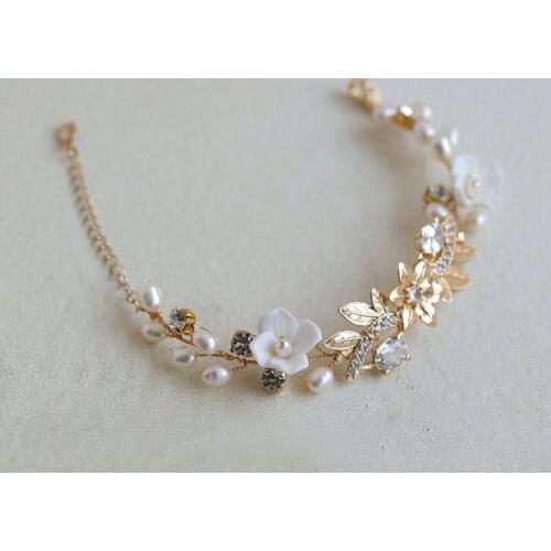 SLBRIDAL Handmade Zircon Rhinestones Freshwater Pearls Ceramic Flower Bridal Bracelet Wedding Bracelet Bridesmaids Women Jewelry