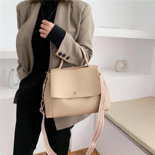 Fashion Simply PU Leather Crossbody Bag For Women 2020 winter Solid Color Shoulder Messenger Bag Lady Chain Travel Small Handbag