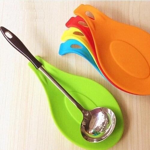 1pc Spoon Pad Food Grade Silicone Spoon Mat Silicone Heat Resistant Placemat Tray Soup Spoon Pad Tableware Coaster Kitchen Tools