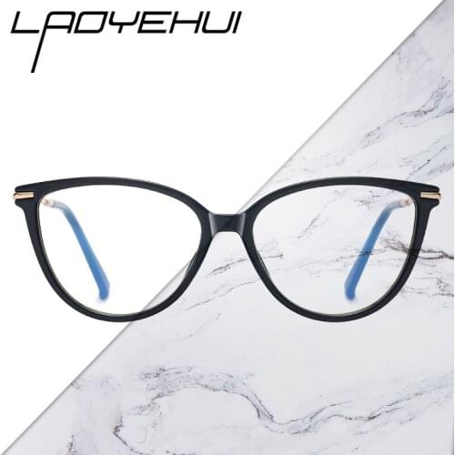 Женские очки и футляры ЛАО Е. ХУЭЙ China At AliExpress