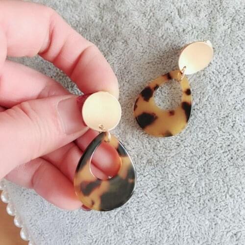 Teardrop Tortoise Resin Clip Earring