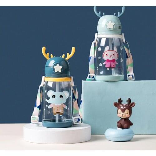 600ml Childrens Water Cup Summer Antlers Cute Strap Cup with Straw Men and Women Cartoon Plastic Cup Student Milk Water Bottle