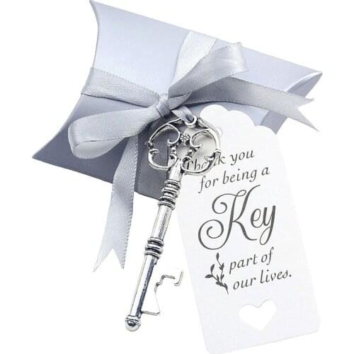 Luxury exquisite wedding gift wedding candy box bronzing creative pillow wedding with hand gift candy box key bottle opener