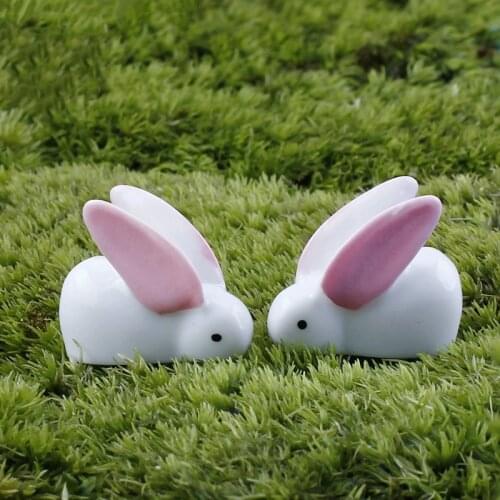 ZOCDOU 2 Pieces Resin Cute Little White Rabbits Garden Decoration Desk Upholstery Craft Flowerpot Ornaments Figurines Miniatures