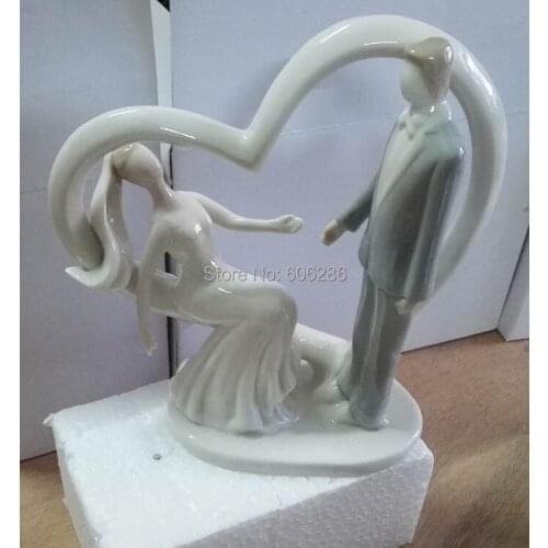 Free Shipping US EU 10pcs/Lot Wedding Cake Decoration Porcelain Bride and groom Couple Figurines Wedding Cake Toppers