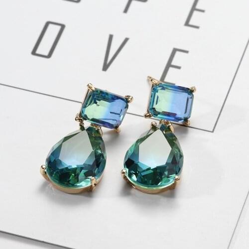 Brand New European American Creative Crystal Earring Trend Water Drop Pear Shaped Womens Fashion Cocktail Party Earring Jewelry