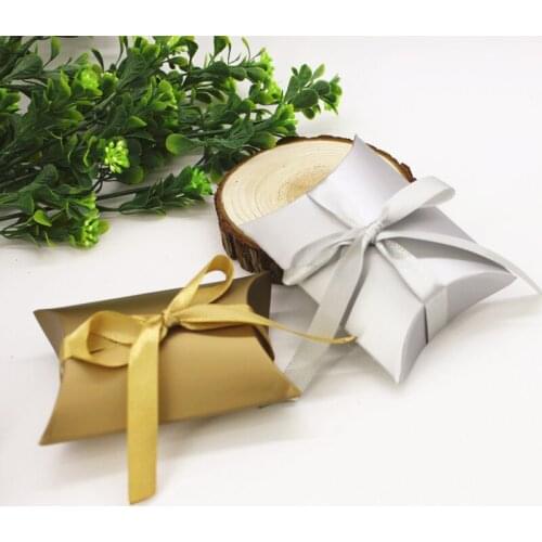 Festive Party Supplies Event 9*6.5*2.5cm Golden Silver Gift Candy Boxes With Ribbon 100pcs/lot