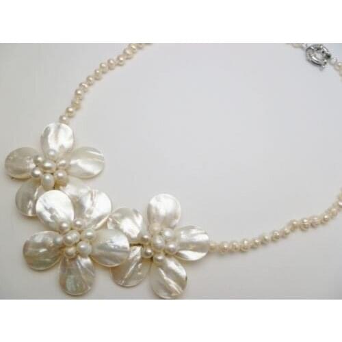 2019 Fashion Jewelry Three White Mother Pearl Shell Flower White Necklace 20 inches