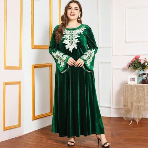 Ethnic Embroidered Winter Abaya Velvet Dress Women Eid Mubarak Dubai Turkey Moroccan Kaftan Party Robes India Islamic Clothing