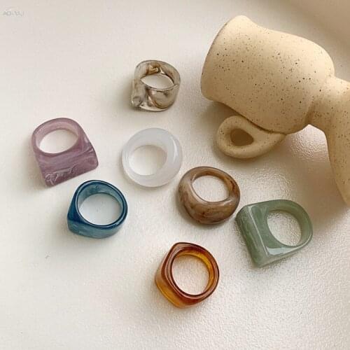 AOMU 2021 Fashion Vintage Colorful Acetate Acrylic Geometric Irregular Round Rings for Women Jewelry Accessories