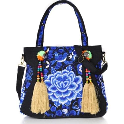 New Yunnan ethnic style fashion embroidery bag featuring ethnic flower embroidery shoulder bag