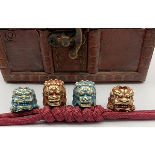 Brass Lion King Knife Pendant Beads Creative Copper Car Keychains Umbrella Rope Bead EDC Outdoor DIY Paracord Pendant Gifts