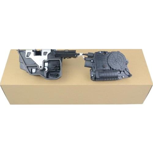 AP03 51217315022 51217167582 LHD Front Right Soft Close Door Lock Mechanism Actuator for BMW X5 E70 X6 E71 E72 2008-2013