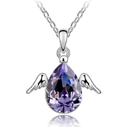 Megin D Pendant Chains