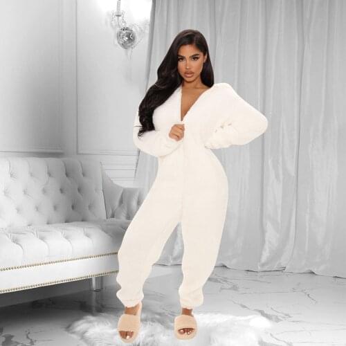 Winter Warm Pyjamas Jumpsuit Women Fluffy Fleece Jumpsuits Sleepwear Warm Overall Plus Size Hood Sets Pajamas For Women Adult