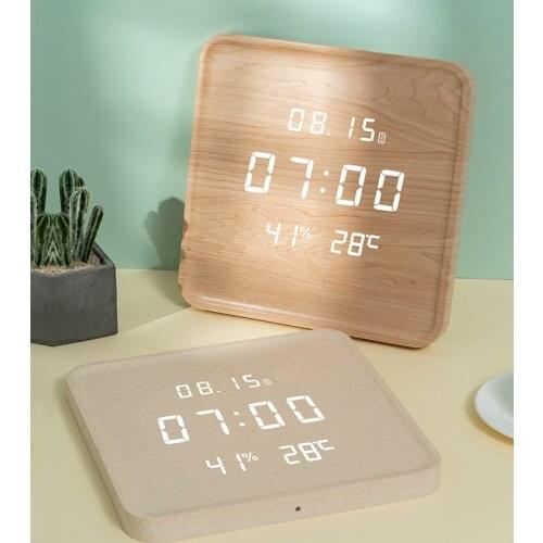 Living room home fashion light luxury Nordic simple clock wall free punching electronic clock
