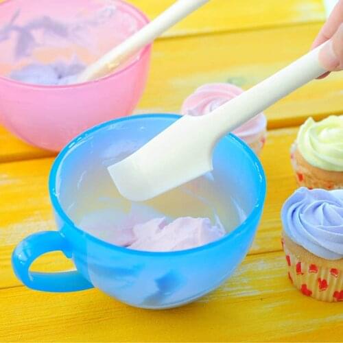 1Pcs Ice Cream Scraper Long Handle Flexible Food Grade Silicone White Curl Spatula Non Stick Cookie Pastry Scraper