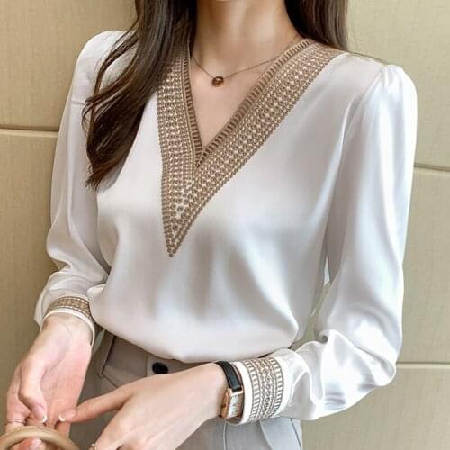 Blouses Femme Tops Women Long Sleeve White Blouse Women Blusas Mujer De Moda 2021 Embroidery V-Neck Chiffon Blouse Shirt E226
