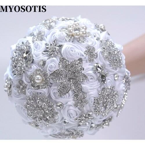 Luxury Crystal Wedding Bouquet White Satin Roses Flower with Diamand Bouquets Custom Made Bridal Hand Bouquet De Novia