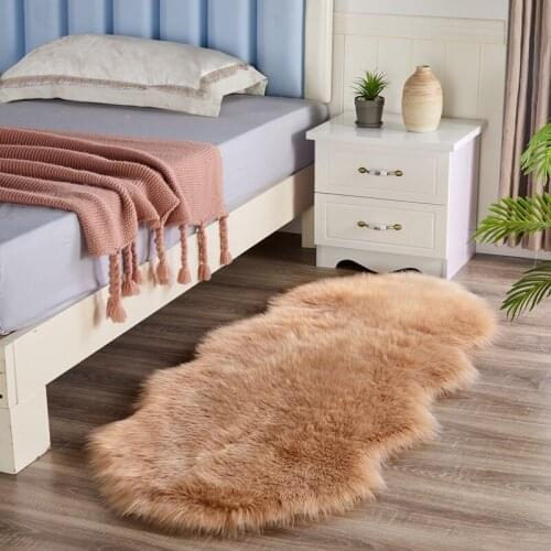 European Modern Simple Solid Color New Imitation Wool Bedroom Window Domestic Carpet Plush Carpet Floor Mat