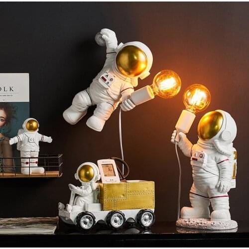 Modern seletti Astronaut Table Lamps Resin Desk Lamp Bedroom Lamp Nordic Creative Living Room Decor Space Man LED wall light