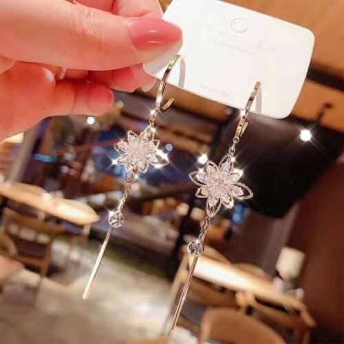 2021 New Trend Flower Earrings Long Fringed Glass Flowers Women Jewelry Exquisite Earrings For Women Fashion Stud Earrings