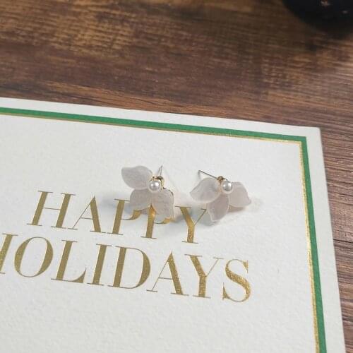 Fashion Simple Flower Pearl Stud Earrings Charm Girl Stud Earrings Engagement Wedding Party Jewelry Anniversary Birthday Gift