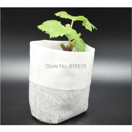 100 pcs plant-fiber Nursery Pots Seedling-raising bags Garden Supplies Can degrade Environmental protection Size 8*8cm