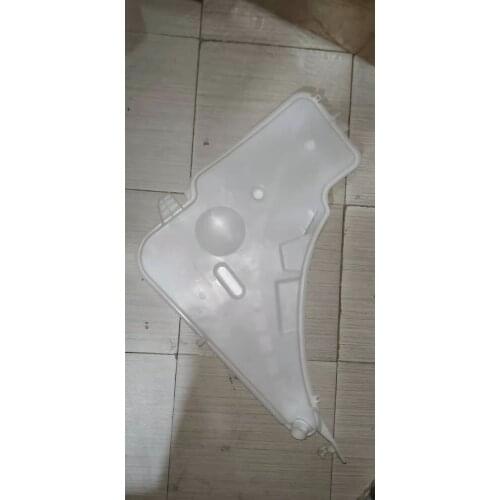 Spray bottle Cleaning liquid tank 2009-b mwF30 320d N20 N47N N26 F34 GT N47N N20 F32 N47N N20 N26 spray bottle 61667241672