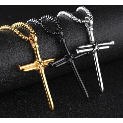 Feira De Vaidade Silver Pendants