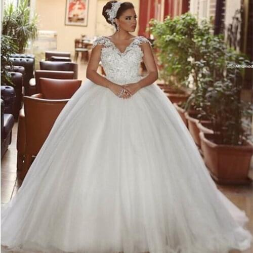 Vestidos de novia Romantic V-neck Cap Sleeve Ball Gown Floor Length Dress for Wedding Party