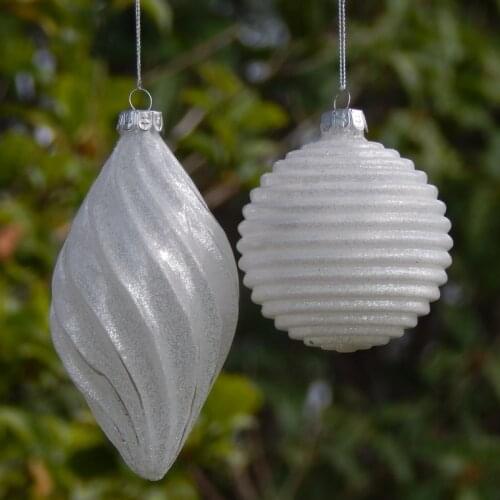 Christmas tree ornament glass ball