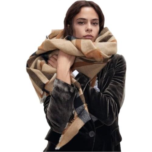 2020 new classic brand scarf Scottish plaid men and women winter scarf warm scarf fashion casual scarf imitation cashmere