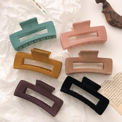 Large Hair Claws Women Winter Elegant Solid Hollow Square Velvet Barrettes Ponytail HairHolder Headband Fashion Hair Accessories