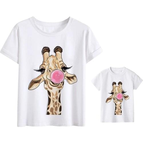 Mama and Daughter Clothes Street Style Giraffe T shirt Family Look Outfits Kids Clothes Tshirt Dad and Son Clothes T-shirts