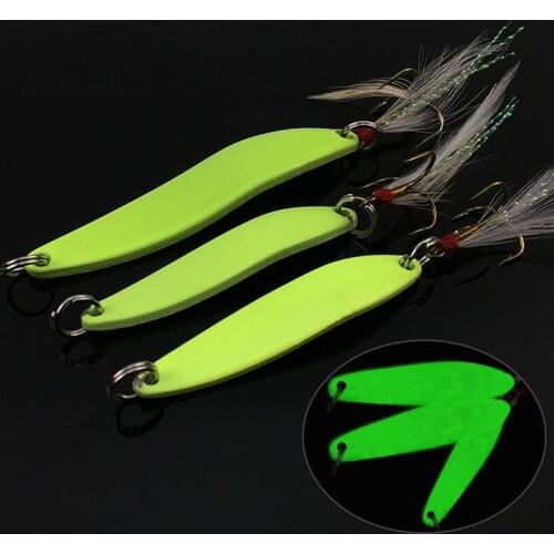 MNFT 4pcs/Lot Willow-shaped Metal Noctilucent Fishing Lure Hard Baits Luminous Sequins with Feather Treble Hook 5/7/10/13g