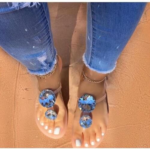 Home outdoor travel student slippers ms Women fashion wild beach 2020 new rhinestone bright diamond flat sandals flip flop